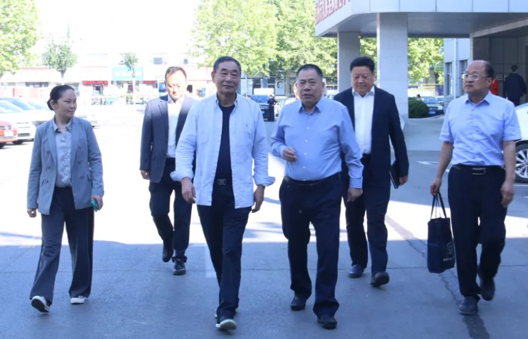 我院邀请著名医院管理专家陈亚光教授来院指导
