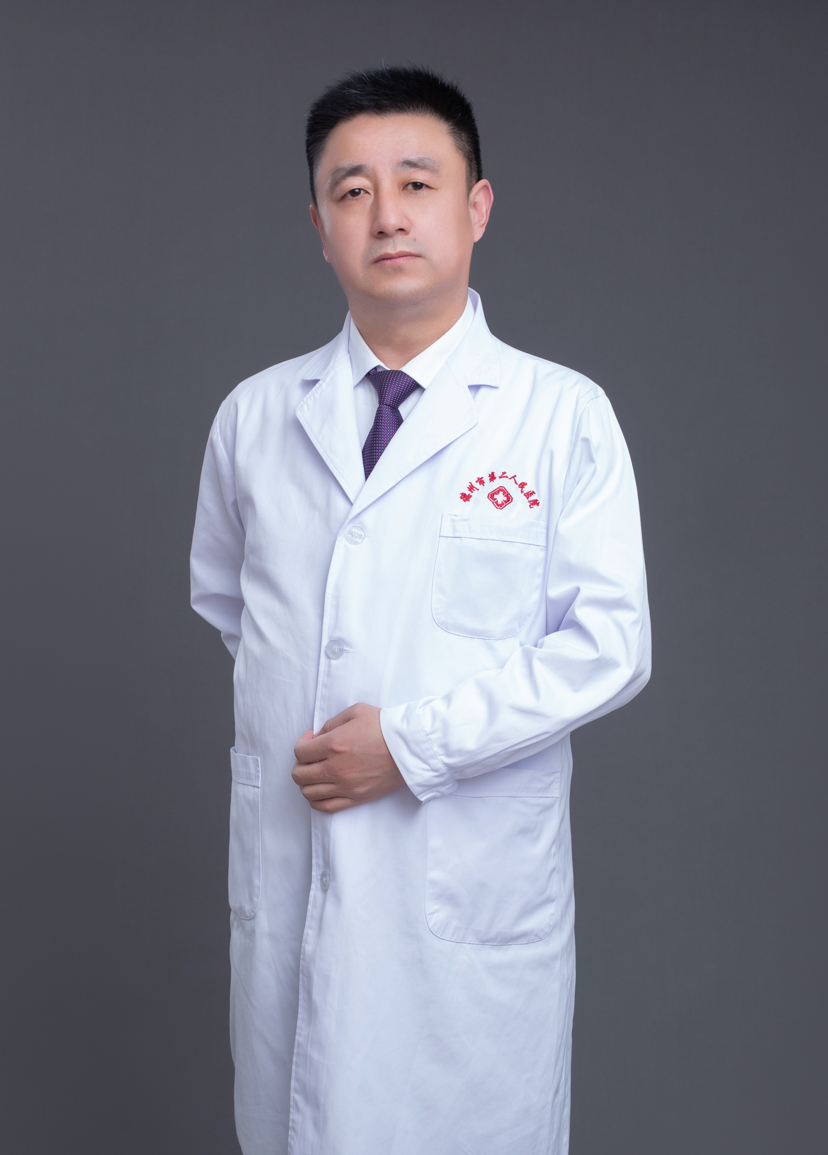 刘震